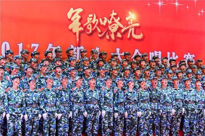 晚清女子被卖到美国，当成“动物”公开展览，50美分便可观看身体